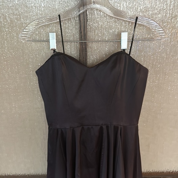 Badgley Mischka
Black Ombre High Low Gown size 2 EUC - Picture 10 of 11
